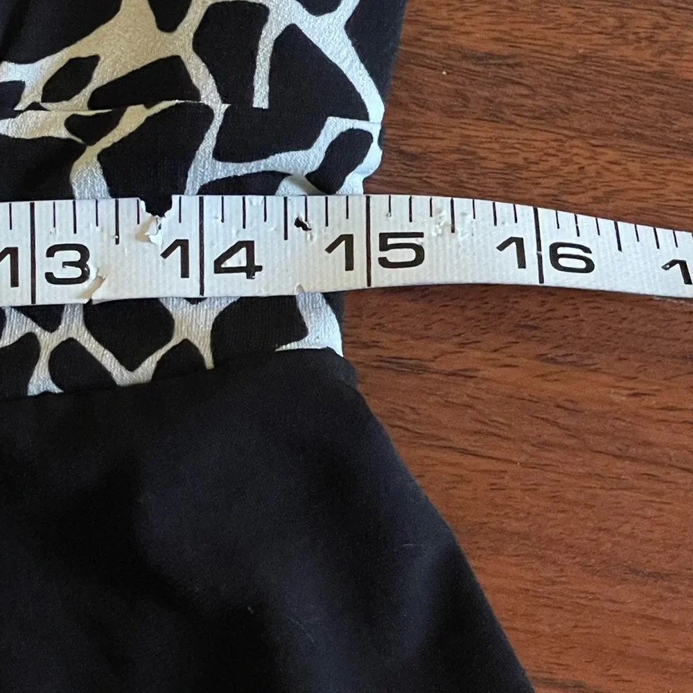En Focus Black White Animal Print Dress V Neck sz 14 sleeveless spandex tie back - Picture 9 of 13